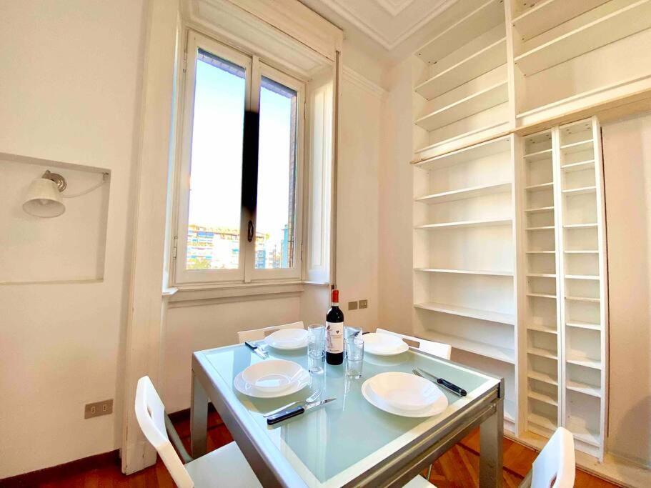 In Centro10 Minuti Dal Duomo Apartment Milano Ngoại thất bức ảnh